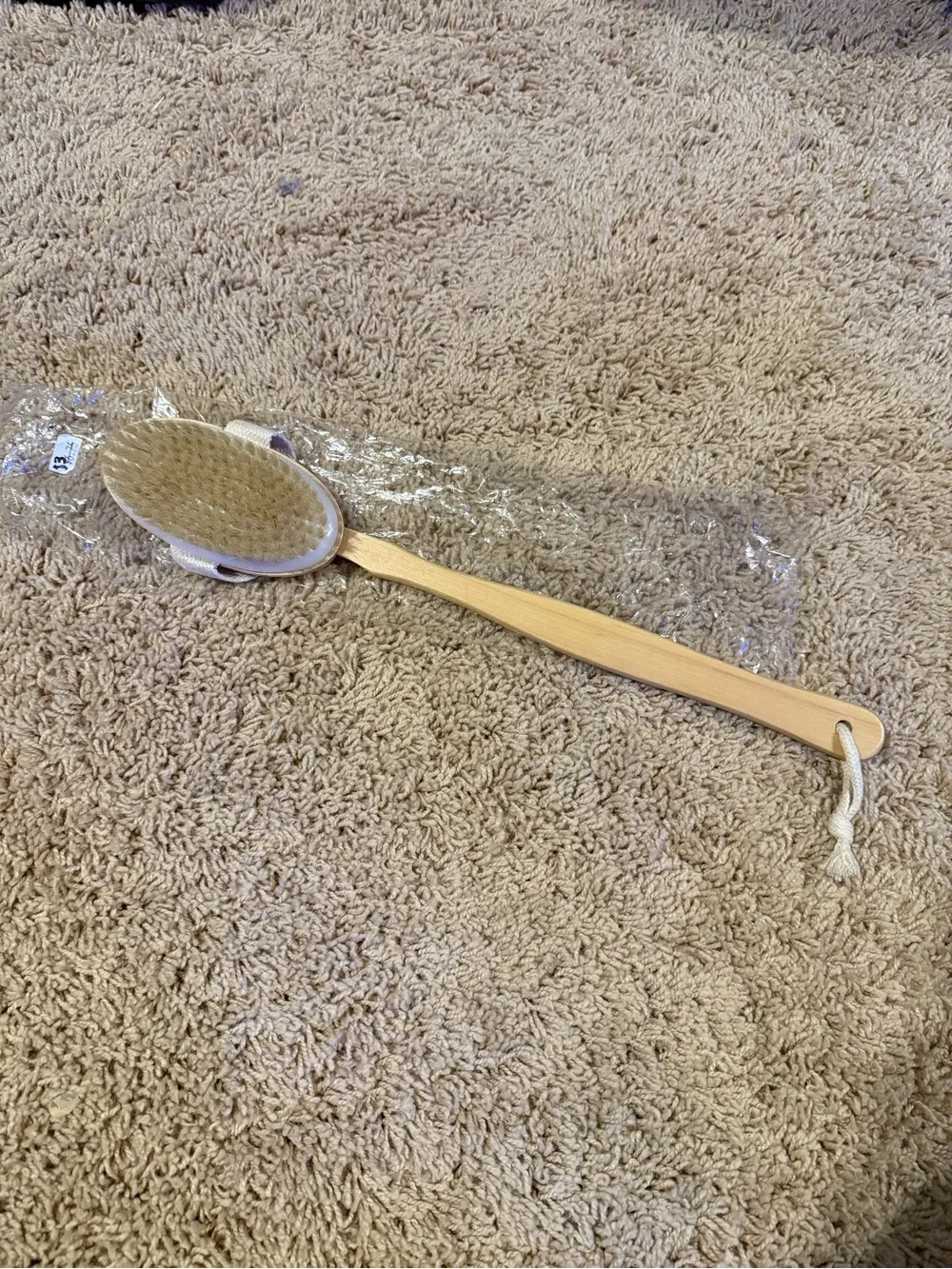 NWT Long Handle Bath Brush with Natural Bristles